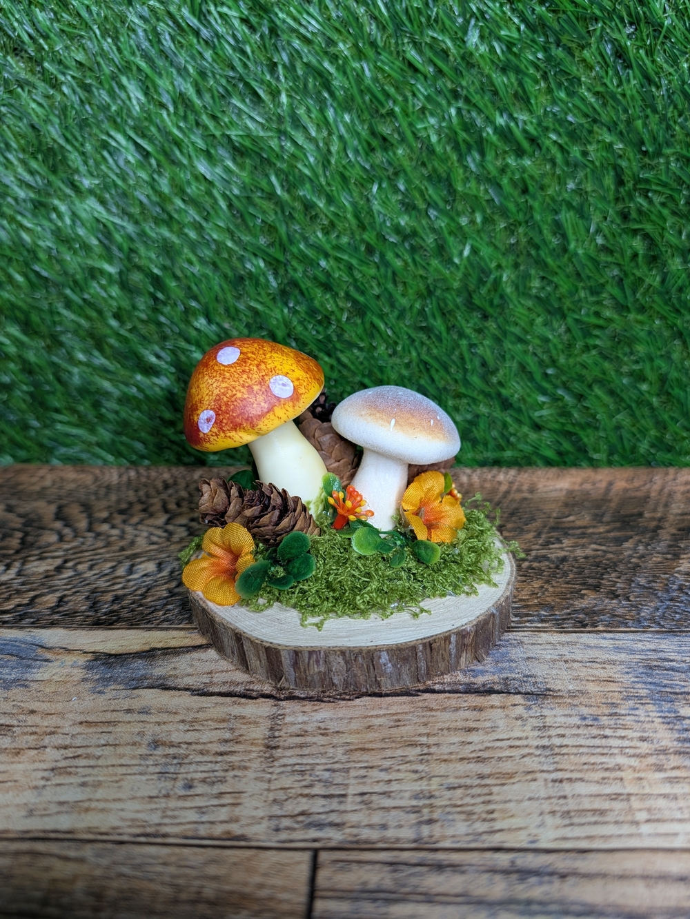 Handcrafted Orange & Cream Mushroom Table Décor